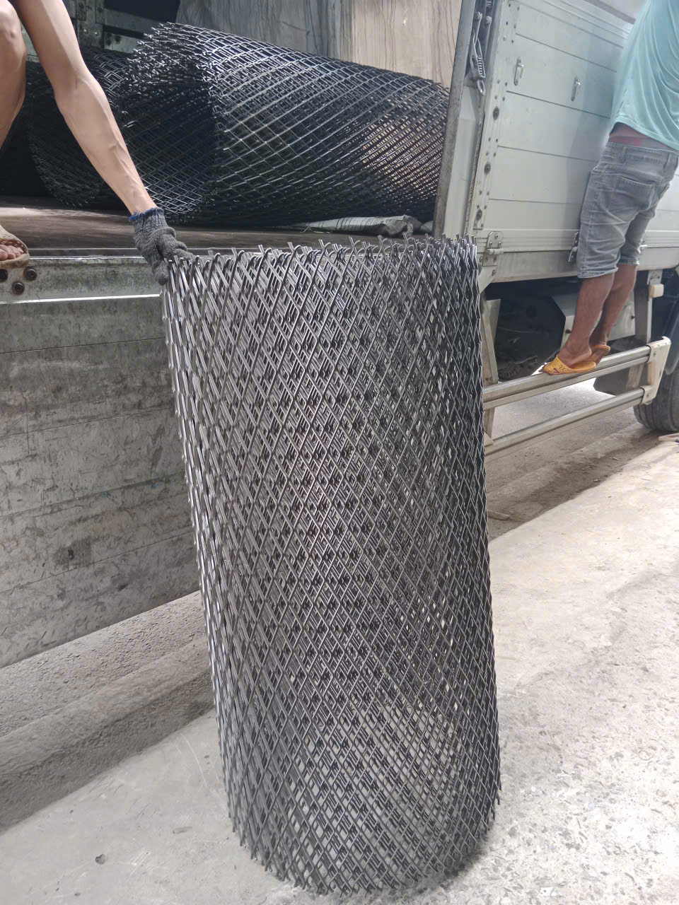 Lưới kéo giãn thép 1.0mm